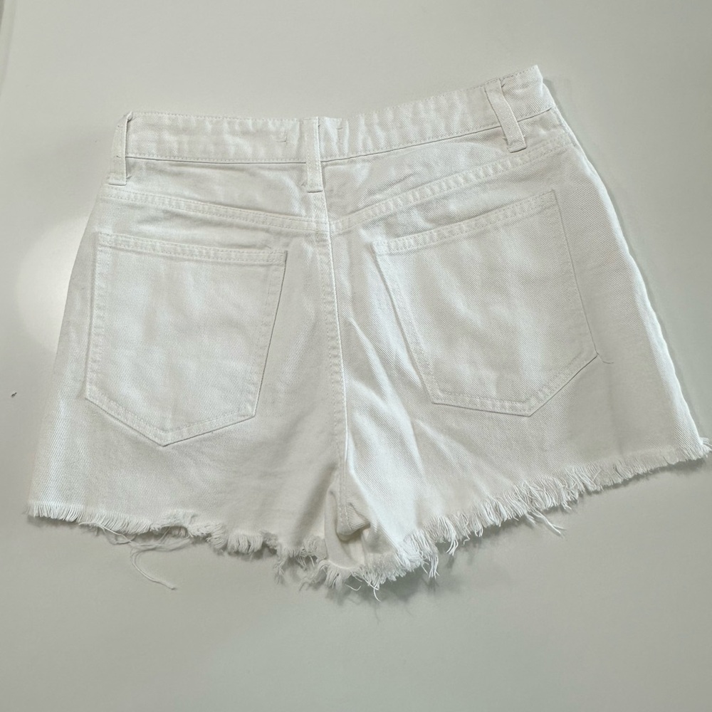 Harper Heritage White Denim Cut Off Shorts. Size 25